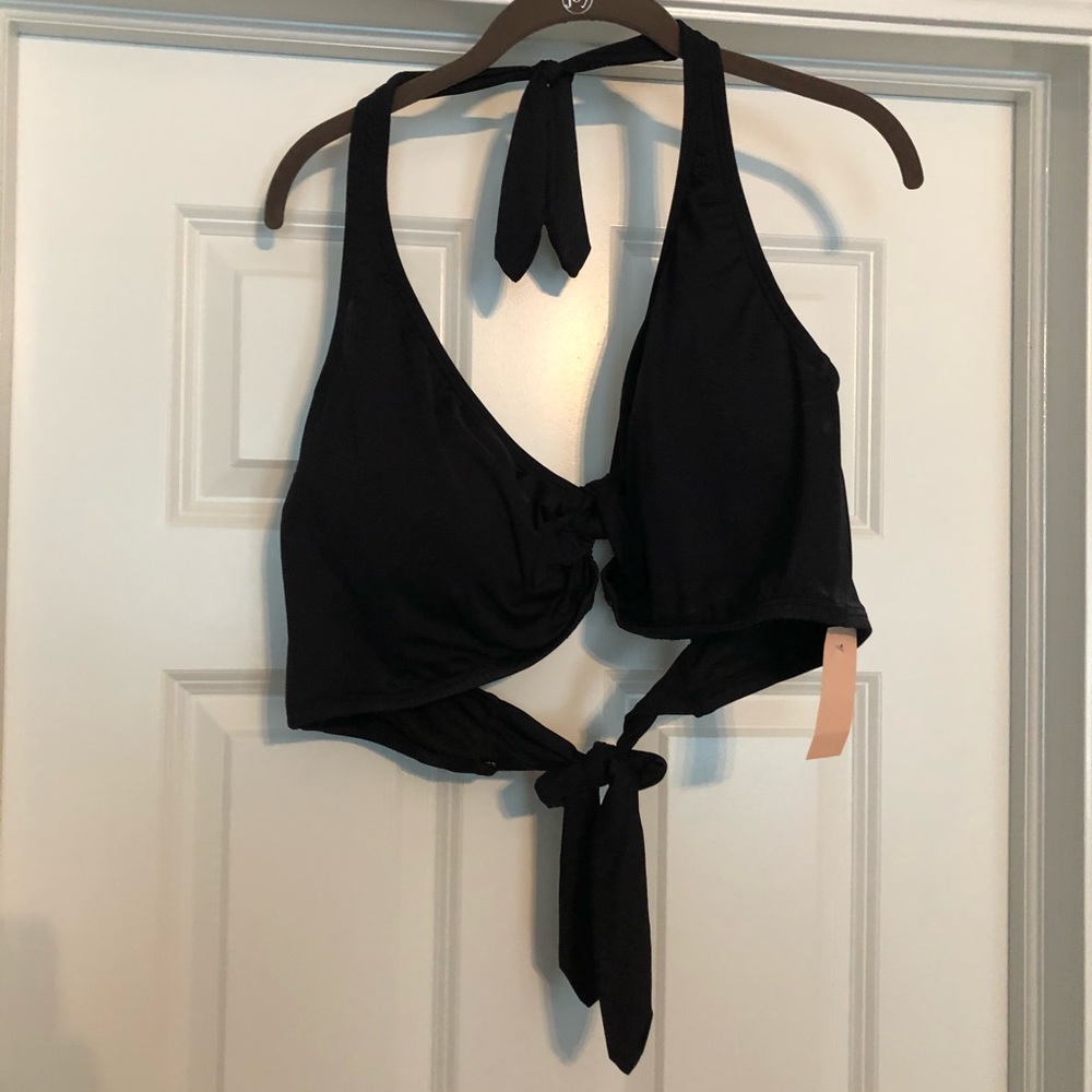 Black halter bikini top size 22